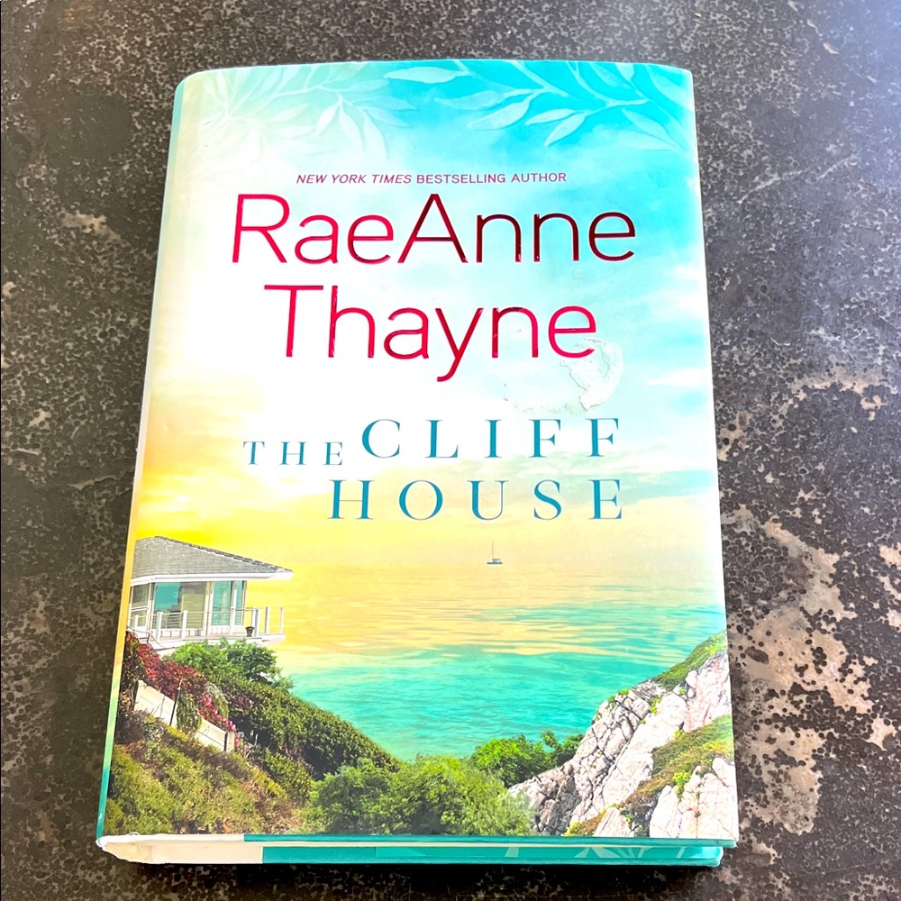 Autographed/signed Rae Anne Thayne The Cliff House' hardcover Book -